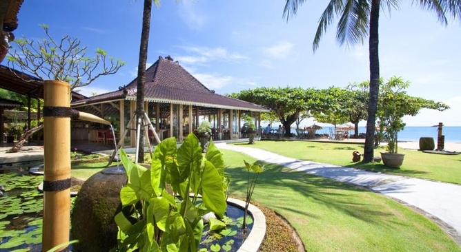 Keraton Jimbaran Resort & Spa