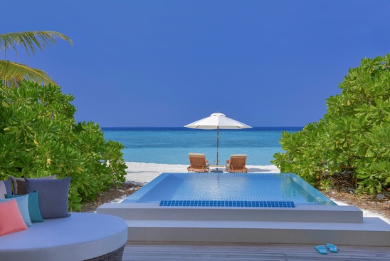 Emerald Faarufushi Resort & Spa