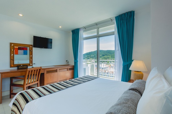 Waterfront Suites Phuket By Centara