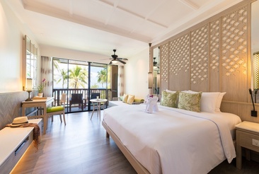 Katathani Phuket Beach Resort