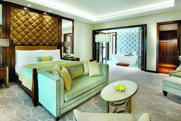 The Ritz-Carlton, Dubai