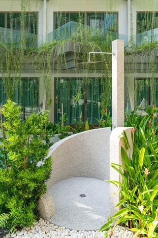 Panwaburi Beachfront Resort