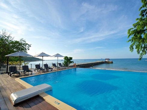 Tunamaya Beach & Spa Resort