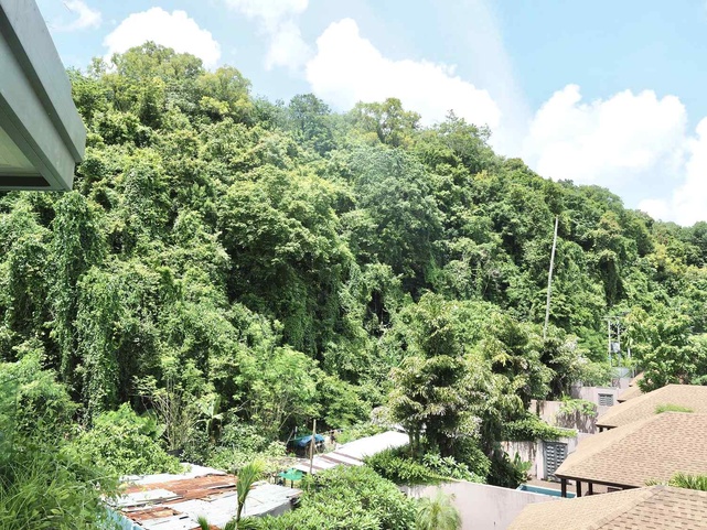 Panwaburi Beachfront Resort
