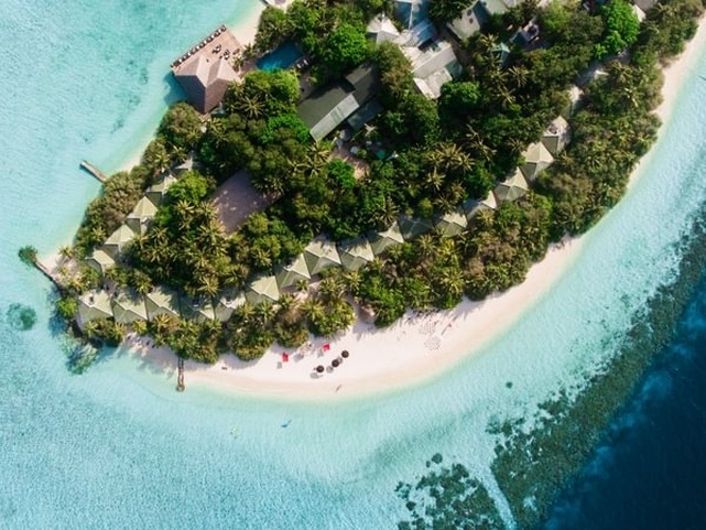Eriyadu Island Resort
