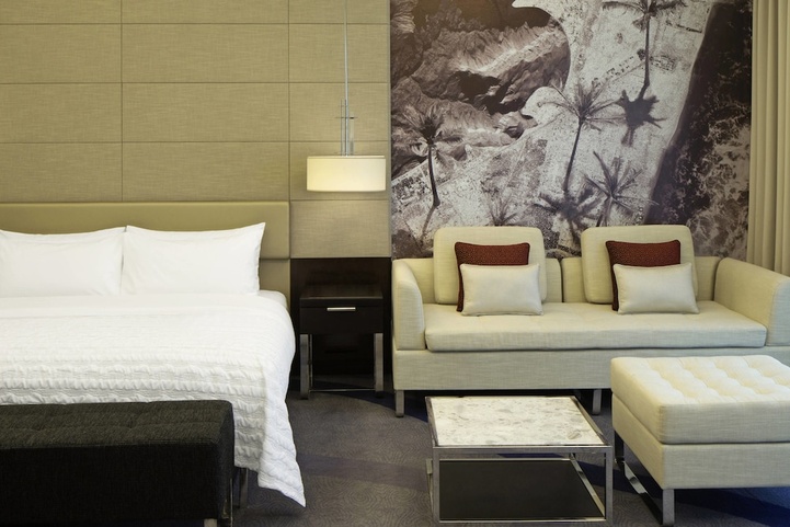 Le Meridien Al Aqah Beach Resort