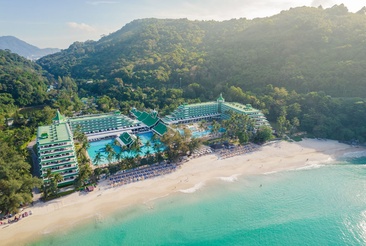 Le Meridien Phuket Beach Resort