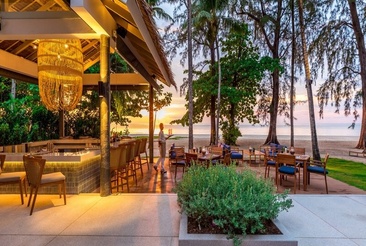 Outrigger Khao Lak Beach Resort (Ex. Manathai Khao Lak)