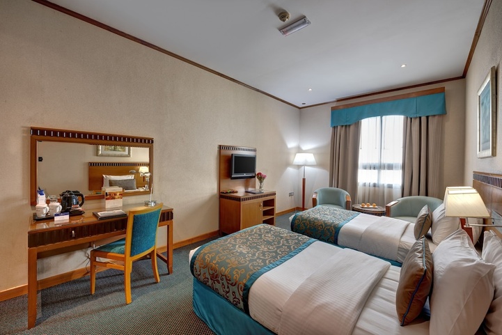 Golden Tulip Al Barsha