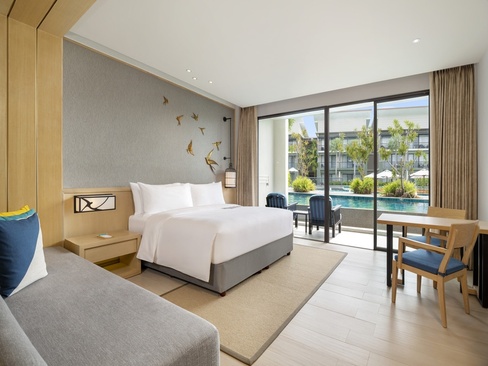 Le Meridien Khao Lak Beach & Spa Resort