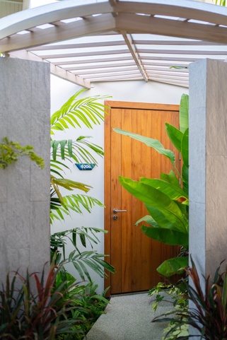 Panwaburi Beachfront Resort