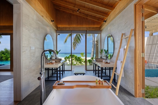 Emerald Faarufushi Resort & Spa