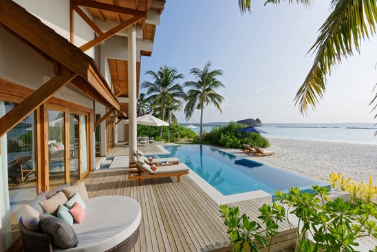 Emerald Faarufushi Resort & Spa