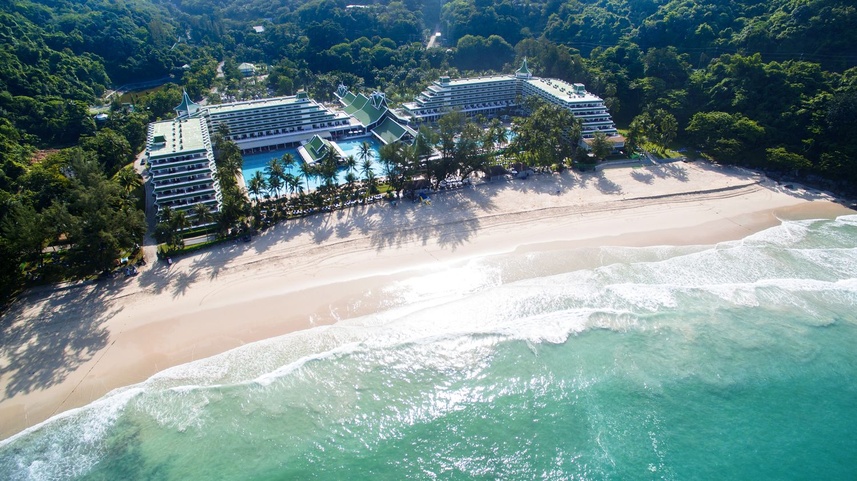 Le Meridien Phuket Beach Resort