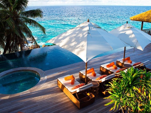 Fregate Island Private