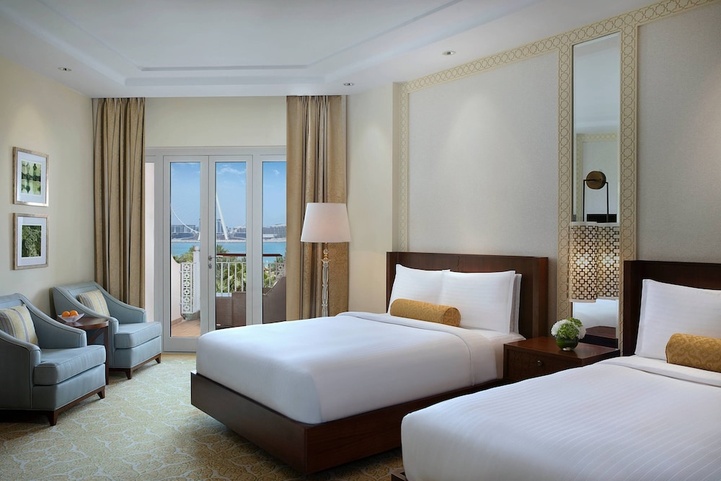 The Ritz-Carlton, Dubai