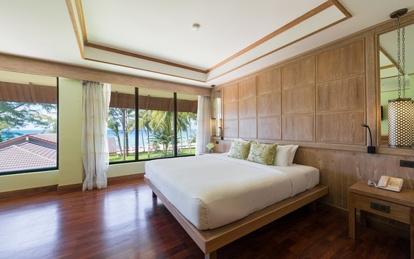 Katathani Phuket Beach Resort