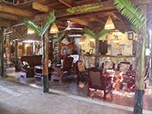 Samaki Lodge 