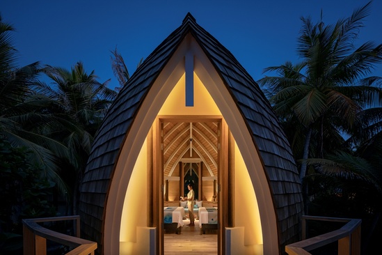 Emerald Faarufushi Resort & Spa