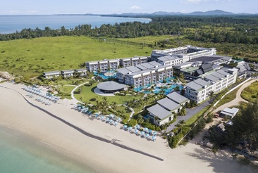 Le Meridien Khao Lak Beach & Spa Resort