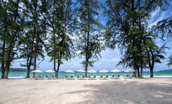 Amora Beach Resort Phuket