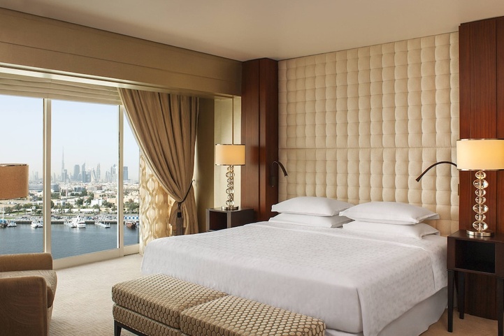 Sheraton Dubai Creek Hotel & Towers