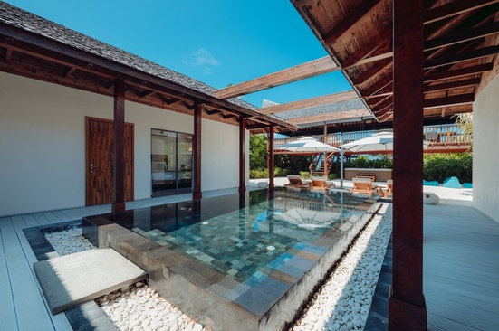 Kuredhivaru Resort And Spa (Ex.Movenpick Resort Kuredhivaru)