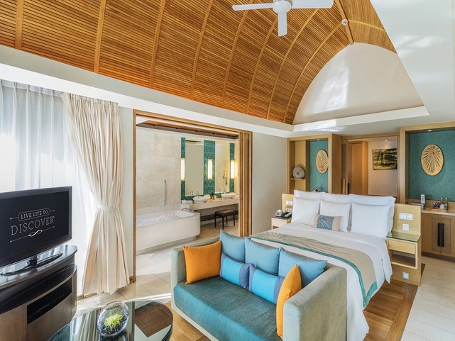 Renaissance Phuket Resort & Spa