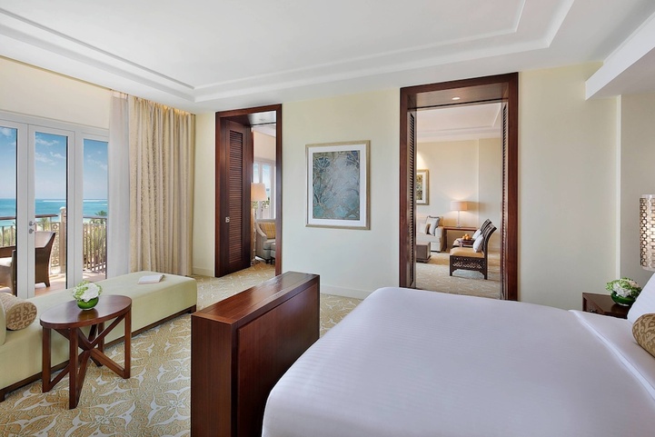 The Ritz-Carlton, Dubai