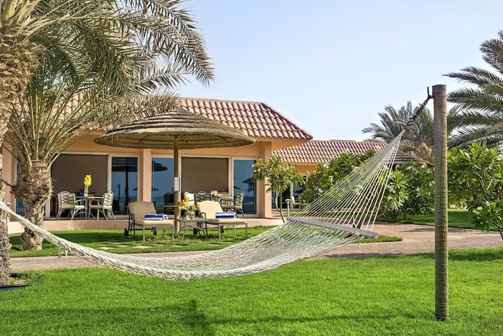 Danat Jebel Dhanna Resort