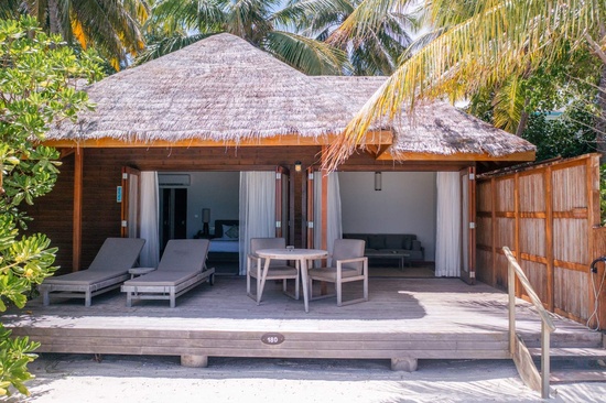 Veligandu Island Resort