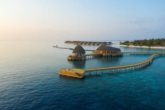 Emerald Faarufushi Resort & Spa