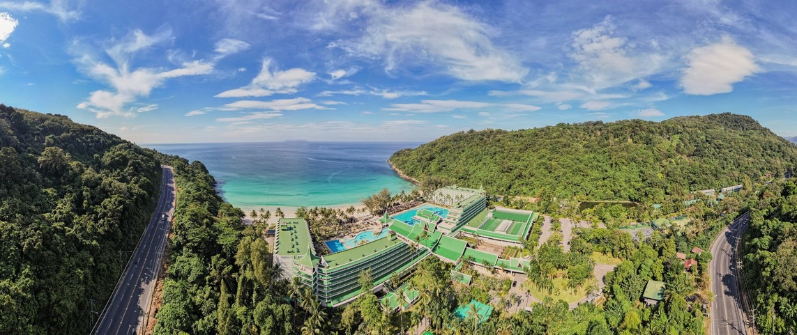 Le Meridien Phuket Beach Resort