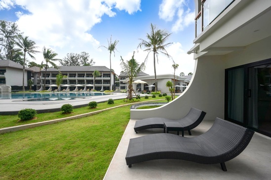 Amora Beach Resort Phuket