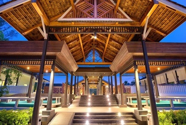 Outrigger Khao Lak Beach Resort (Ex. Manathai Khao Lak)