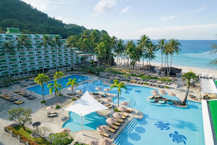 Le Meridien Phuket Beach Resort