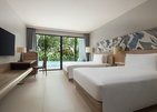 Le Meridien Phuket Mai Khao Beach Resort