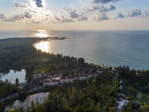 Kantary Beach Hotel Villas & Suites