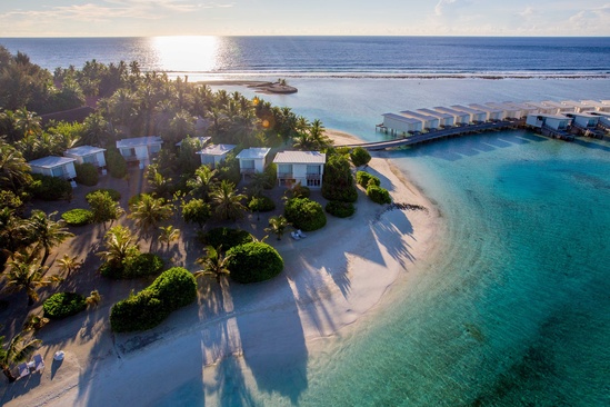 Holiday Inn Resort Kandooma Maldives