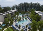 Le Meridien Phuket Mai Khao Beach Resort