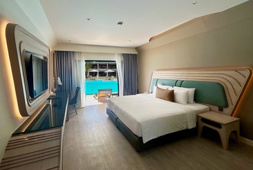 Amora Beach Resort Phuket