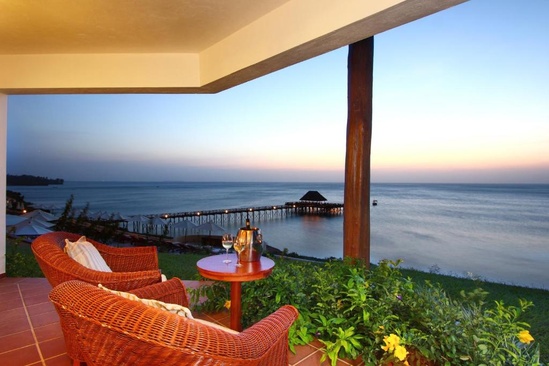 Sea Cliff Resort & Spa 