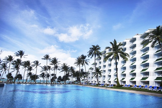 Le Meridien Phuket Beach Resort