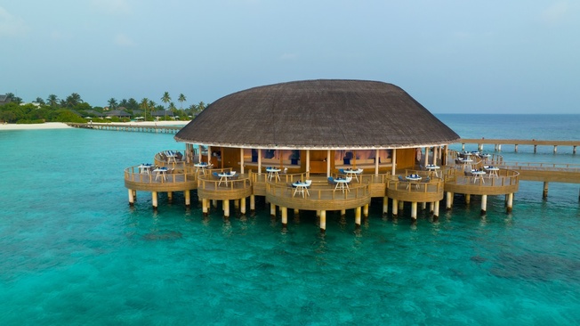 Emerald Faarufushi Resort & Spa